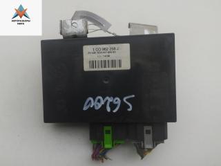 блок комфорта Volkswagen Golf 4 поколение 1998, 1.6 л., бензин, МКПП, белый, хетчбэк 5 дв., 1C0962258J