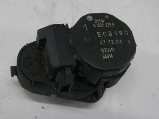 моторчик заслонки печки BMW 5 серия E60/E61 2004, 2.5 л., дизель, АКПП, чёрный, седан, 6930298