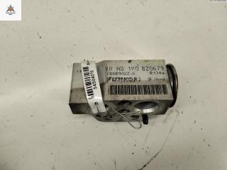 расширительный клапан кондиционера Volkswagen Golf 5 поколение 2004, 2.0 л., дизель, МКПП, чёрный, хетчбэк 5 дв., 1K0820103