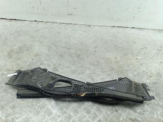 дождевик Dacia (Renault) Sandero I 2009, 1.4 л., бензин, МКПП, красный, хетчбэк 5 дв., 8200825457.8200294316