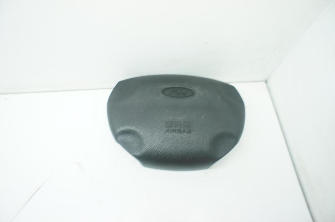подушка безопасности водителя Ford Escort 1996, 1.4 л., бензин, МКПП, красный, хетчбэк 3 дв.