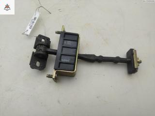 ограничитель открывания двери Mercedes-Benz C-Класс W203/S203/CL203 [рестайлинг] 2004, универсал