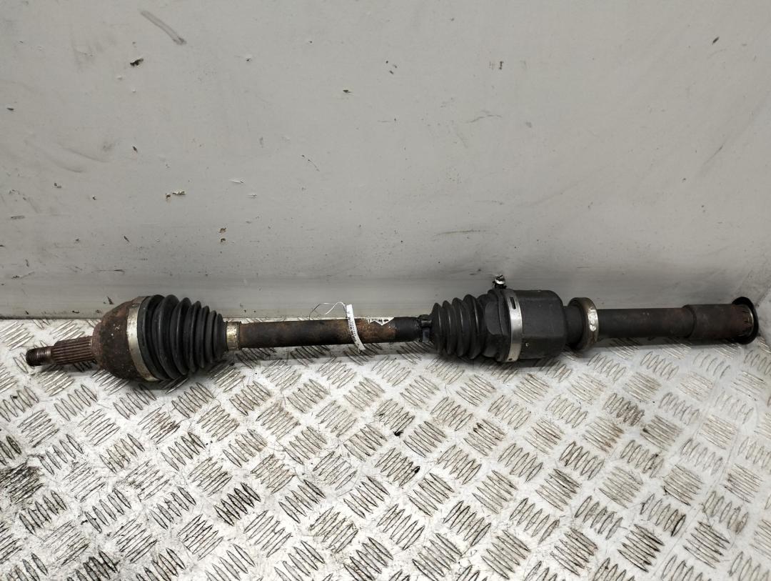 полуось передняя правая (приводной вал, ШРУС) Renault Megane II 2006, 1.9 л., дизель, АКПП, чёрный, универсал