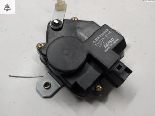 активатор замка багажника Mitsubishi Space Wagon 3 поколение (Typ N50) 2000, 2.4 л., бензин, МКПП, зелёный, минивэн, MR292262