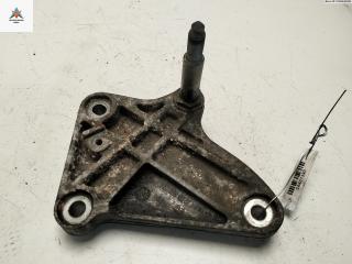 кронштейн КПП Renault Scenic 1 поколение [рестайлинг] 2001, 1.6 л., бензин, АКПП, красный, минивэн, 8200038848