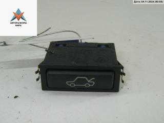 кнопка открытия багажника BMW 5 серия E39 [рестайлинг] 2002, 2.2 л., бензин, МКПП, зелёный, универсал, 8365579