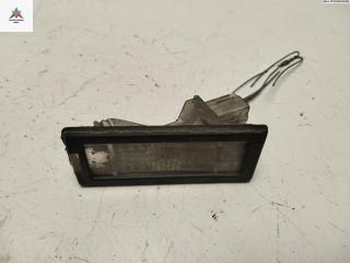 подсветка номера Renault Scenic 2 поколение 2005, 1.5 л., дизель, МКПП, зелёный, минивэн, 8200013577