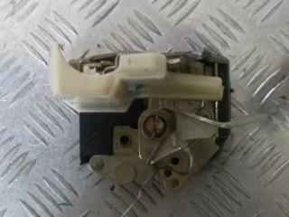 замок двери задней правой Mercedes-Benz E-Класс W124 [рестайлинг] 1989, 2.3 л., бензин, МКПП, жёлтый, седан