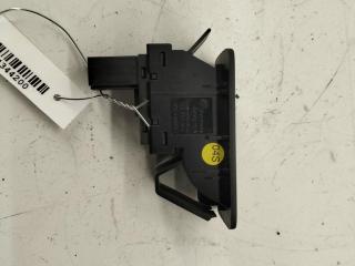 Кнопка открывания лючка топливного бака Volkswagen Touran 1 поколение 2004, 1.9 л., дизель, АКПП, чёрный, минивэн, 1T0959551