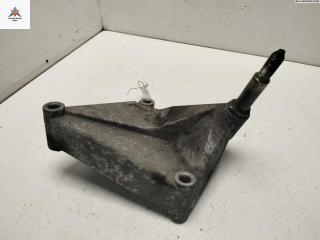 кронштейн КПП Renault Scenic 1 поколение [рестайлинг] 1999, 1.6 л., бензин, МКПП, зелёный, минивэн, 7700832251