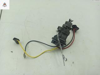 Патрон лампы фары Renault Scenic 1 поколение [рестайлинг] 2000, 1.4 л., бензин, МКПП, синий, минивэн