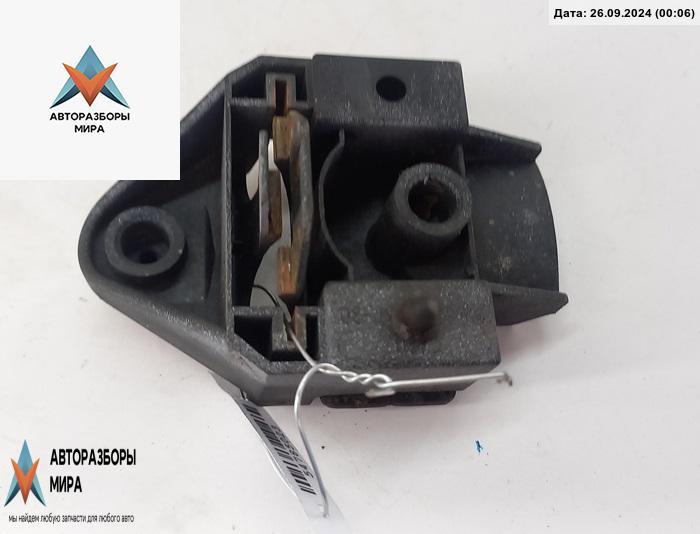 кронштейн радиатора BMW 3 серия E36 1991, 1.8 л., бензин, МКПП, красный, седан, 1723339 - фото №1