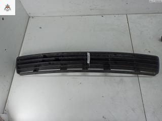 заглушка (решетка) в бампер Audi A4 B5 1997, 1.6 л., бензин, МКПП, чёрный, универсал, 8D0807683E