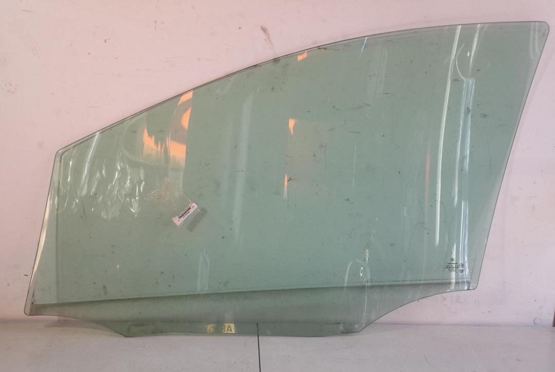 стекло двери передней правой Mercedes-Benz A W169 2005, 2.0 л., дизель, МКПП, серый, хетчбэк 5 дв., A1697250200