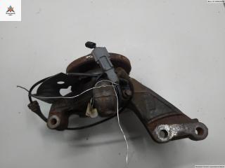 Кулак (корпус ступицы) передний левый Nissan Micra 5 поколение K14 2017, 1.5 л., дизель, МКПП, красный, хетчбэк 5 дв.