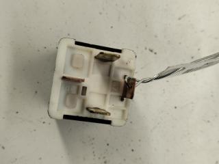 реле (прочие) Volkswagen Passat B3 1989, 1.8 л., бензин, МКПП, красный, универсал, 141951253B