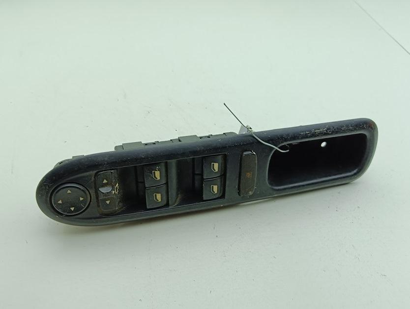 блок управления стеклоподъемниками Peugeot 407 2004, 2.0 л., дизель, МКПП, синий, универсал, 96468704