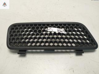 решетка радиатора Renault Scenic 1 поколение [рестайлинг] 1999, зелёный, минивэн, 7700428467