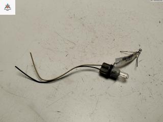 Патрон лампы указателя поворота Renault Megane 2 поколение [рестайлинг] 2007, 1.6 л., бензин, МКПП, серый, хетчбэк 5 дв.