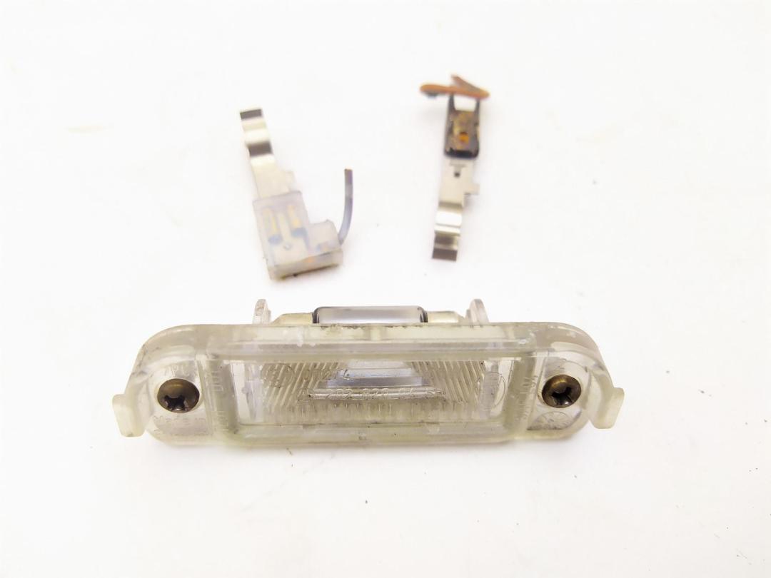 подсветка номера Mercedes-Benz E W210 2002, 2.2 л., дизель, МКПП, синий, универсал, 2028200456