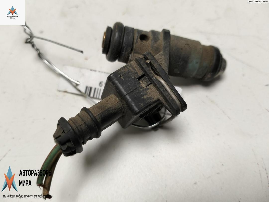 форсунка Renault Megane 2 поколение 2003, 1.4 л., бензин, МКПП, серый, хетчбэк 5 дв., H132254 - фото №1