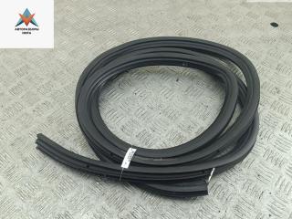 уплотнитель двери Volkswagen Polo 3 поколение 1997, 1.4 л., бензин, МКПП, синий, седан