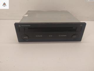 CD-чейнджер Volkswagen Golf 4 поколение 2000, 1.9 л., дизель, АКПП, серый, хетчбэк 5 дв., 1J0035119D