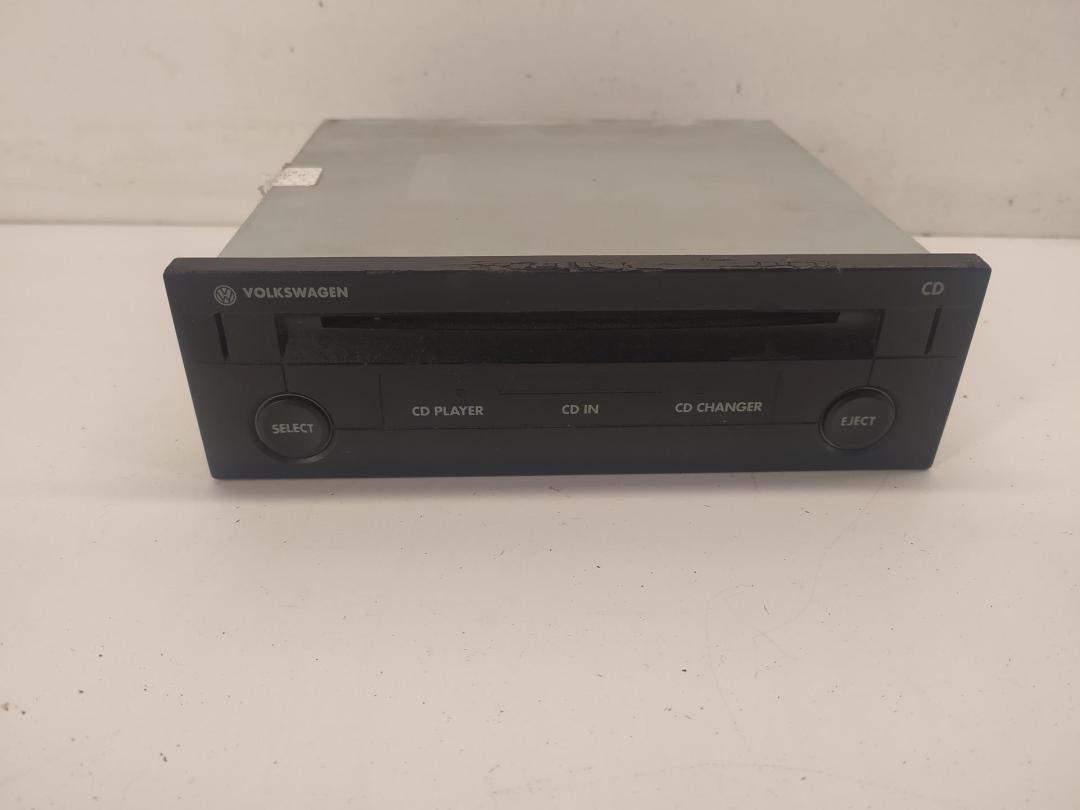 CD-чейнджер Volkswagen Golf-4 2000, 1.9 л., дизель, АКПП, серый, хетчбэк 5 дв., 1J0035119D