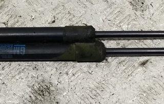 амортизатор крышки багажника (3-5 двери) Opel Corsa C [рестайлинг] 2004, 1.2 л., бензин, МКПП, серый, хетчбэк 5 дв., 9114311