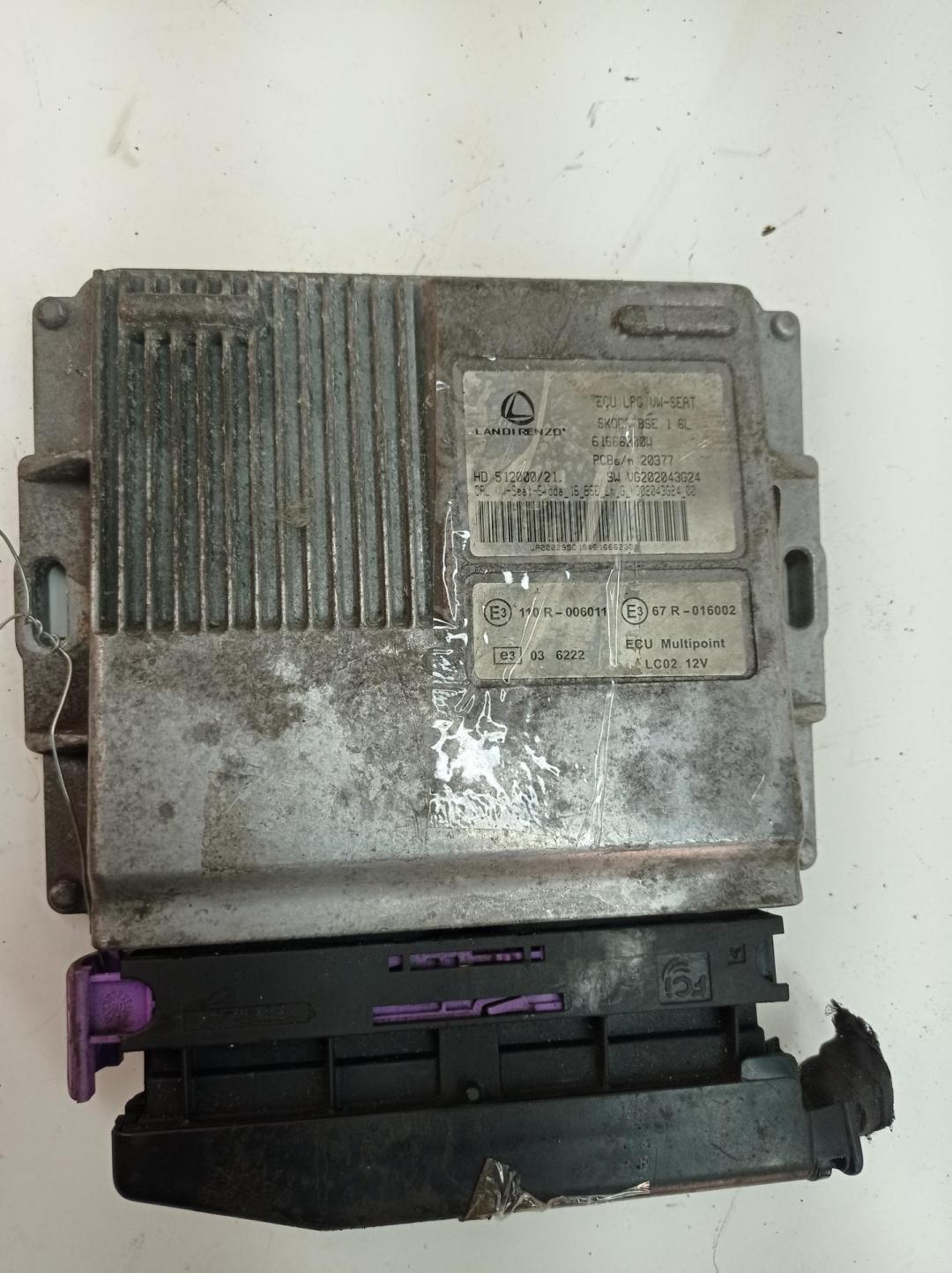 блок управления АКПП Volkswagen Passat B5 1997, 1.6 л., бензин, АКПП, серый, седан, VG202043G24