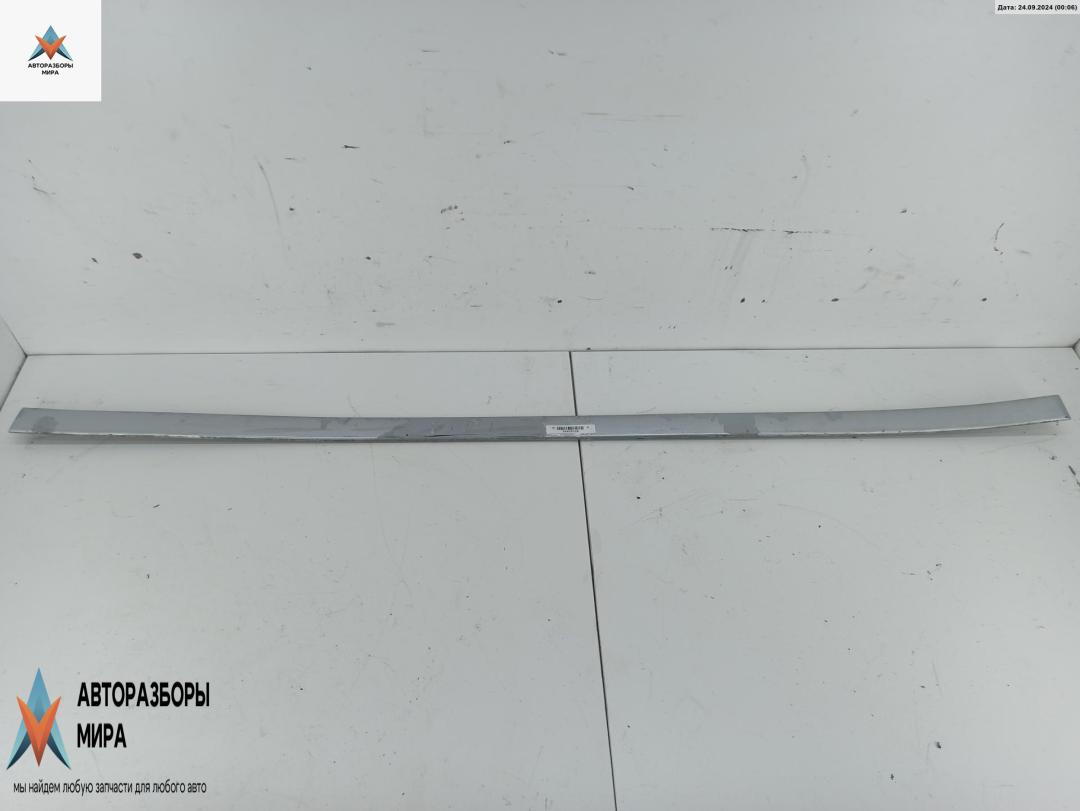 молдинг двери передней правой Audi A6 4B/C5 1999, 2.4 л., бензин, МКПП, серый, универсал, 4B0853954A - фото №1