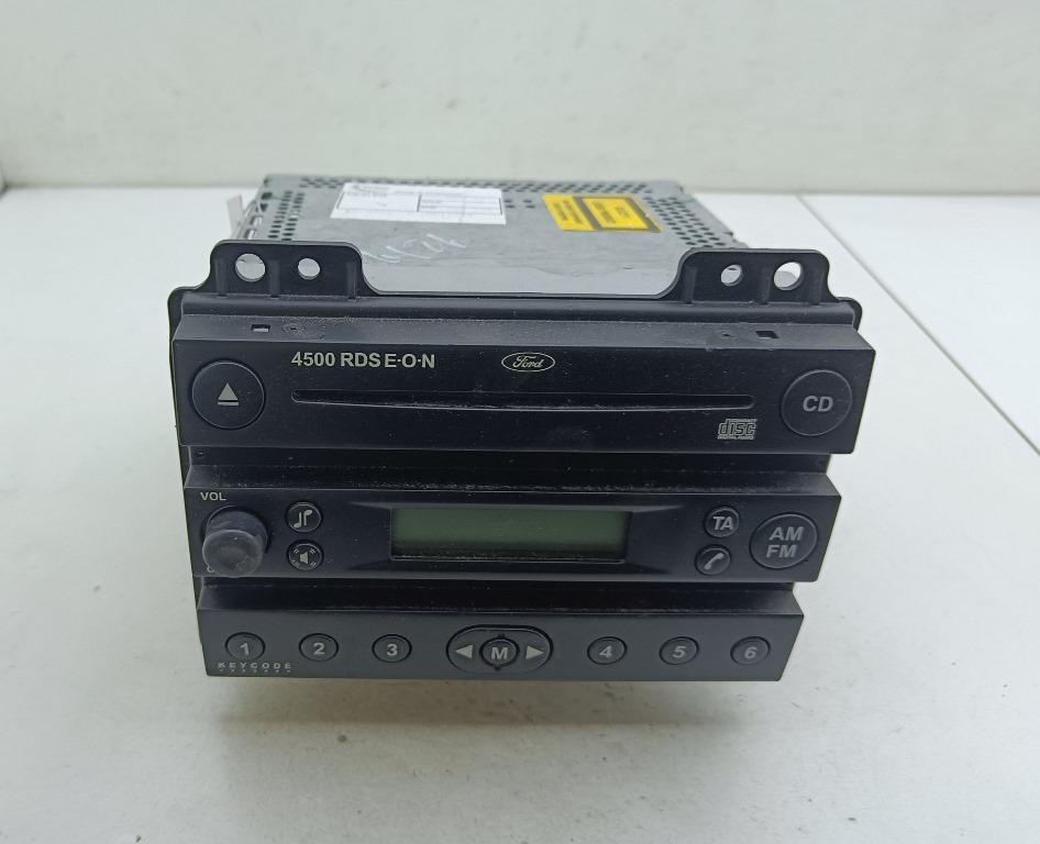 магнитола Ford Fusion 2002, 1.4 л., бензин, МКПП, серый, хетчбэк 5 дв.