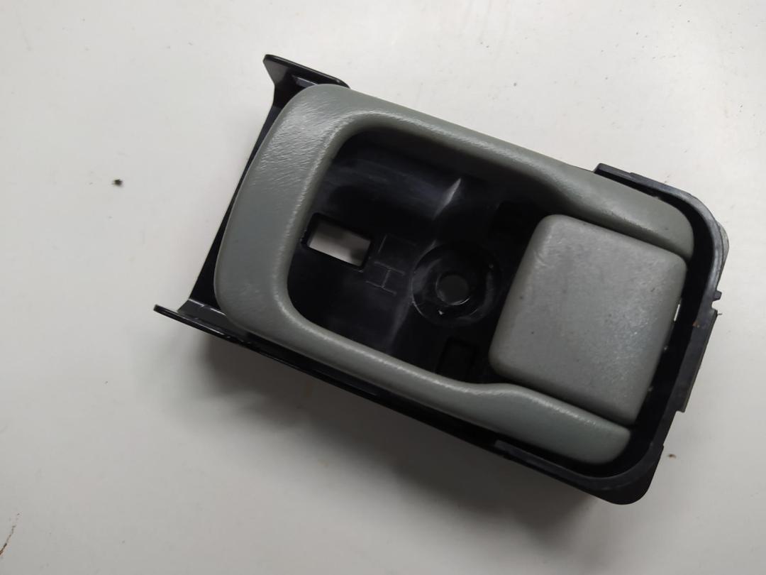 ручка внутренняя передняя левая Nissan Micra K11 1998, 1.3 л., бензин, АКПП, зелёный, хетчбэк 5 дв.