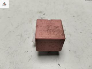 реле (прочие) Renault Laguna 2 поколение [рестайлинг] 2006, 2.0 л., бензин, МКПП, зелёный, универсал, 8200308271