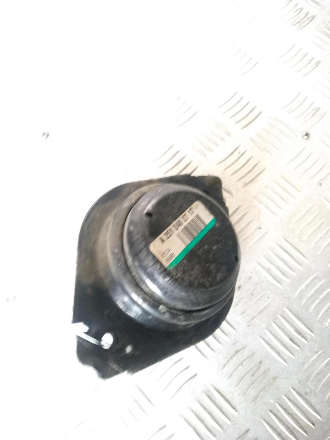 подушка крепления двигателя Mercedes-Benz R-Class W251 2006, 3.0 л., дизель, АКПП, чёрный, минивэн, 2512402717