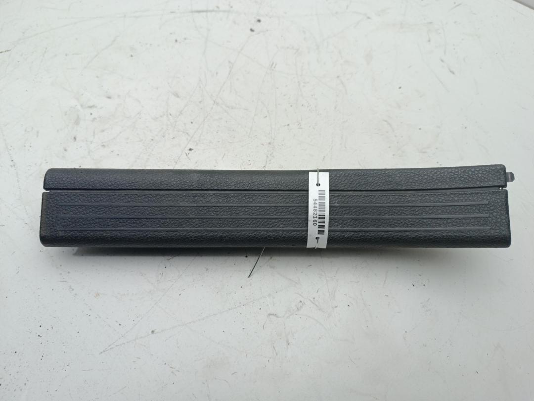 Накладка на порог внутренняя (салона) Mercedes-Benz C W204 2007, 1.8 л., бензин, МКПП, чёрный, седан, 2046860336
