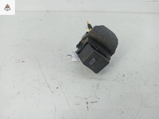 кнопка стеклоподъемника заднего правого Audi A4 B5 [рестайлинг] 1998, 1.8 л., бензин, МКПП, красный, универсал, 4D0959855