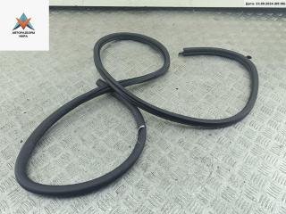 уплотнитель двери Volkswagen Golf 6 поколение 2010, 1.4 л., бензин, МКПП, чёрный, универсал, 1K5867911