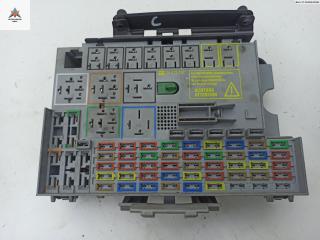 блок предохранителей Opel Zafira 1 поколение (A) [рестайлинг] 2003, 2.0 л., дизель, МКПП, жёлтый, минивэн, 24412497