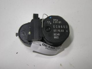 моторчик заслонки печки BMW 7 серия E65/E66/E67 2002, 4.4 л., бензин, АКПП, чёрный, седан, 6911821