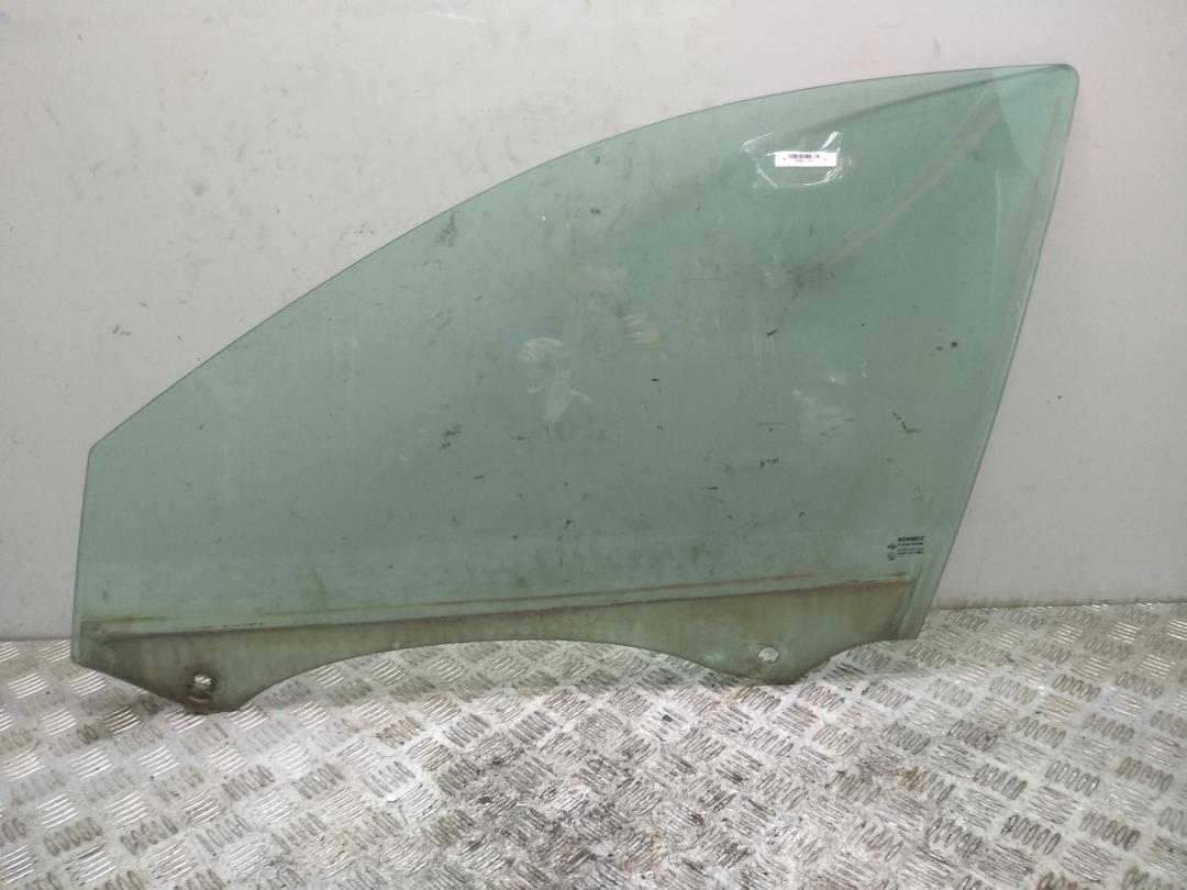 стекло двери передней левой Renault Laguna II 2001, 1.9 л., дизель, МКПП, серый, хетчбэк 5 дв., 43R001582