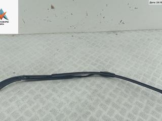 Щеткодержатель (поводок стеклоочистителя) передний Renault Scenic 2 поколение 2004, 1.4 л., бензин, МКПП, серый, минивэн, 8200113230