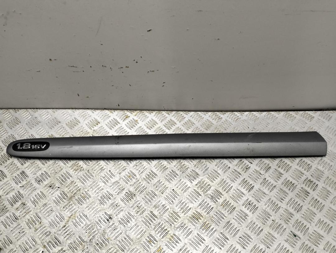 молдинг двери передней левой Renault Scenic I 2002, 1.8 л., бензин, МКПП, серый, минивэн, 8200433053
