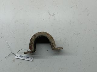 Крепление втулки стабилизатора заднего Ford Mondeo 3 поколение [рестайлинг] 2004, 2.0 л., дизель, МКПП, белый, универсал, 98AG5B484BB