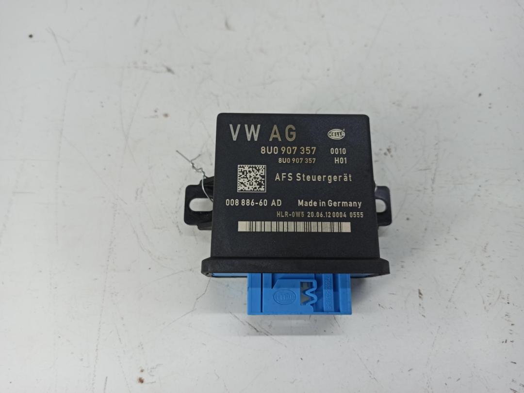 блок управления (другие) Audi Q3 8U 2012, 2.0 л., дизель, АКПП, серый, внедорожник 5 дв., 8U0907357