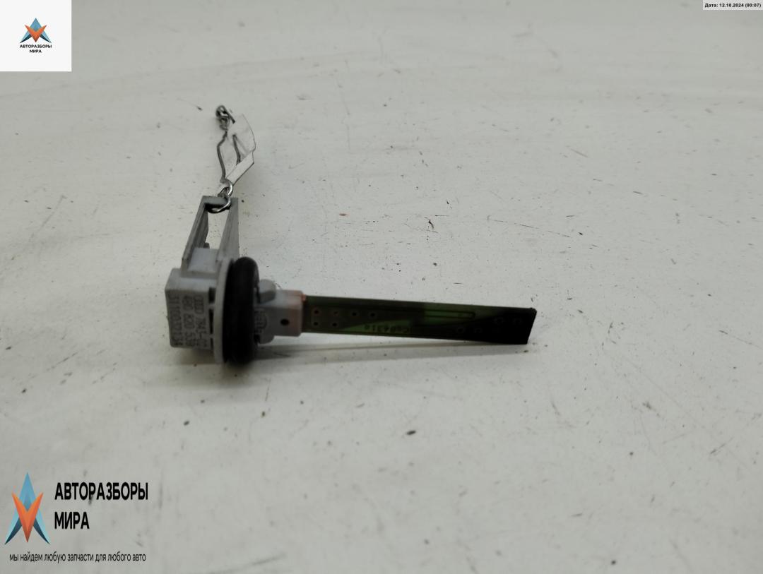 датчик температуры Volkswagen Touran 1 поколение 2003, 1.6 л., бензин, МКПП, чёрный, минивэн, 4B0820539 - фото №1