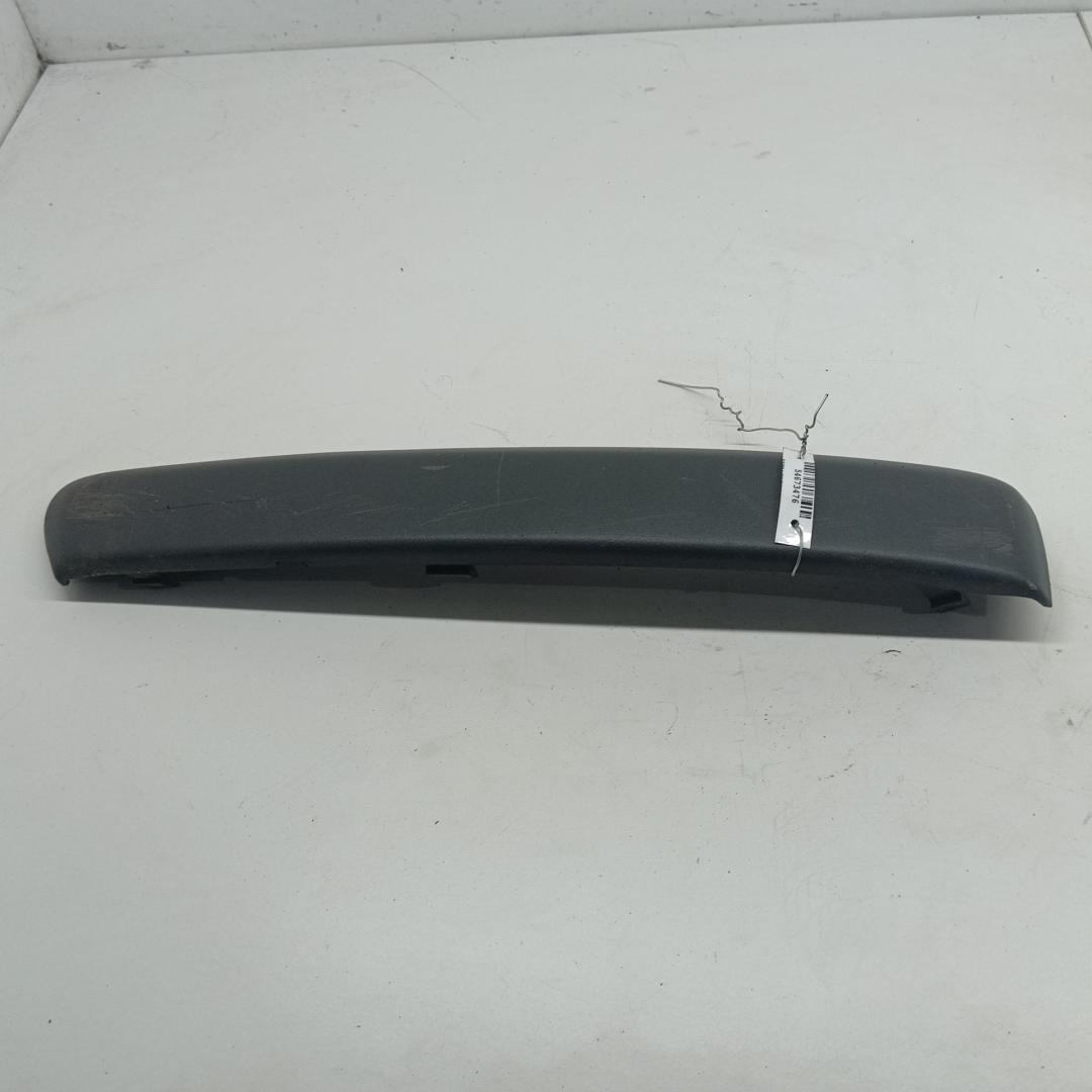 молдинг переднего бампера Ford Focus 2 поколение 2006, 1.6 л., дизель, МКПП, белый, универсал, 4M5117E909AF - фото №1
