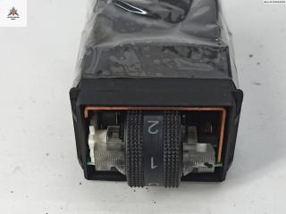 кнопка обогрева сидений Audi A6 4B/C5 2000, 2.5 л., дизель, МКПП, синий, универсал, 4B0963563B