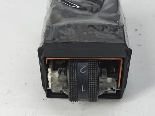 кнопка обогрева сидений Audi A6 4B/C5 2000, 2.5 л., дизель, МКПП, синий, универсал, 4B0963563B