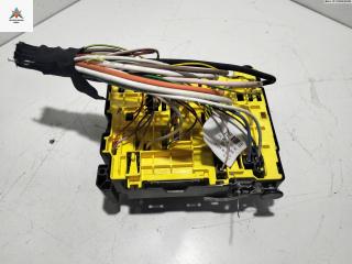 блок предохранителей Peugeot 308 T9 2014, 1.6 л., бензин, МКПП, чёрный, хетчбэк 5 дв., 9804848580